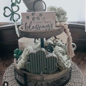 Meet your Posher, Charlene